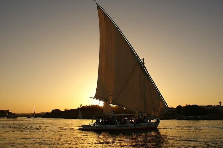 From Luxor : felucca ride and Banana Island