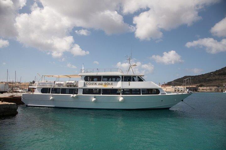 Mini cruise to discover the beauty of Favignana and Levanzo.