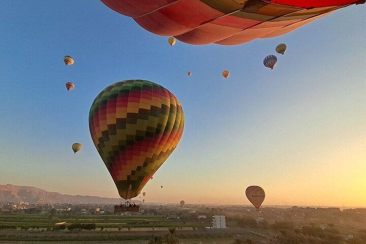 Luxor Sunrise Hot Air Balloon Ride with Hotel Pickup