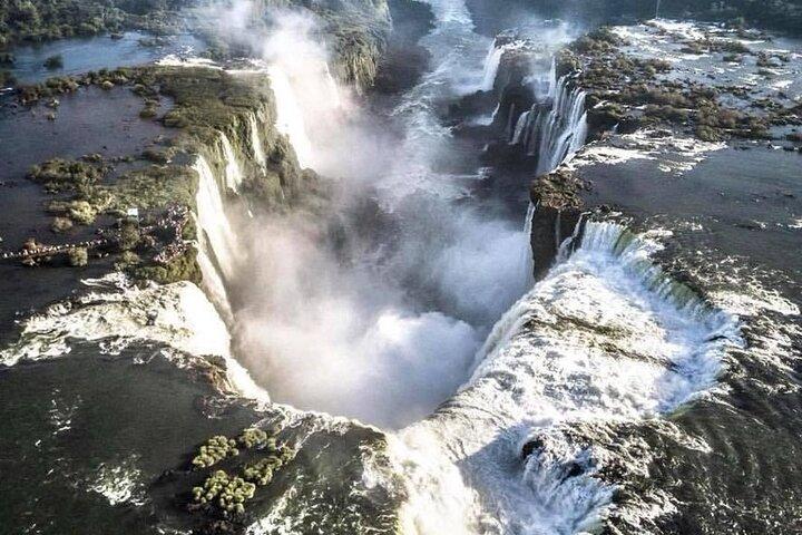 Iguazu Falls : Private Tagestour Brasilien & Argentinien