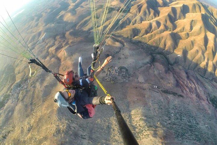 Skärmflygning i High Atlas Marrakech