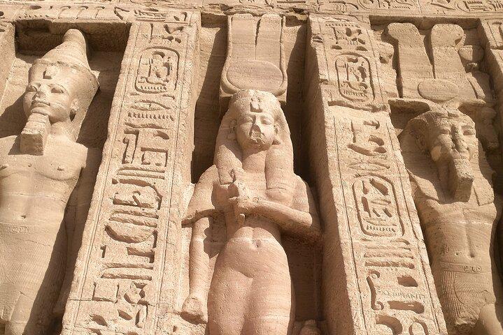 Gita guidata di un giorno ai magnifici templi di Abu Simbel