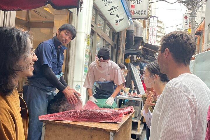 東京築地市場フード＆カルチャーウォーキングツアー with a LOCAL!