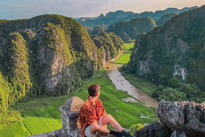 ニンビンへのプライベート日帰り旅行： Mua Caves, Trang An & Hoa Lu