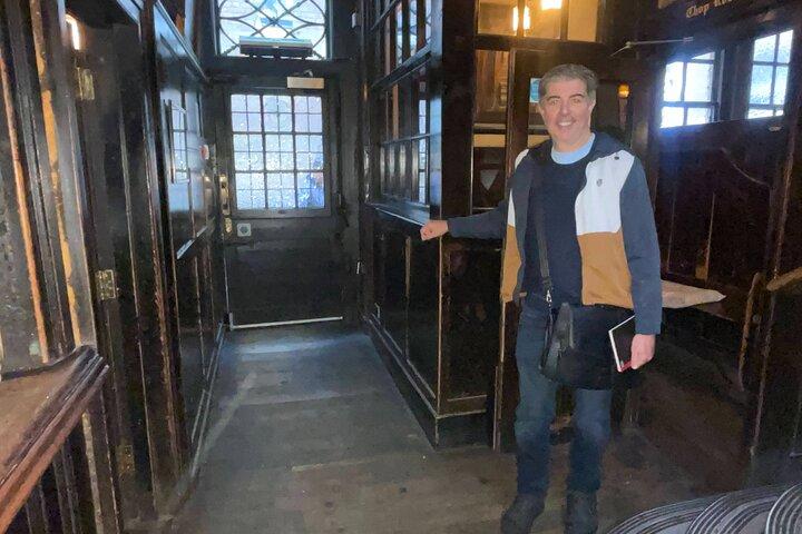 London Small Group Historic Pub Tour