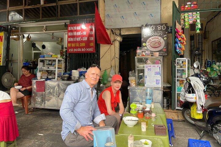 Esperienza di street food nel vecchio quartiere di Hanoi e Train Street