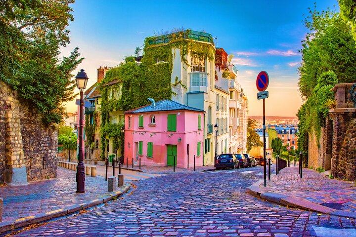 Experience Paris' Village of Montmartre away from the crowds
