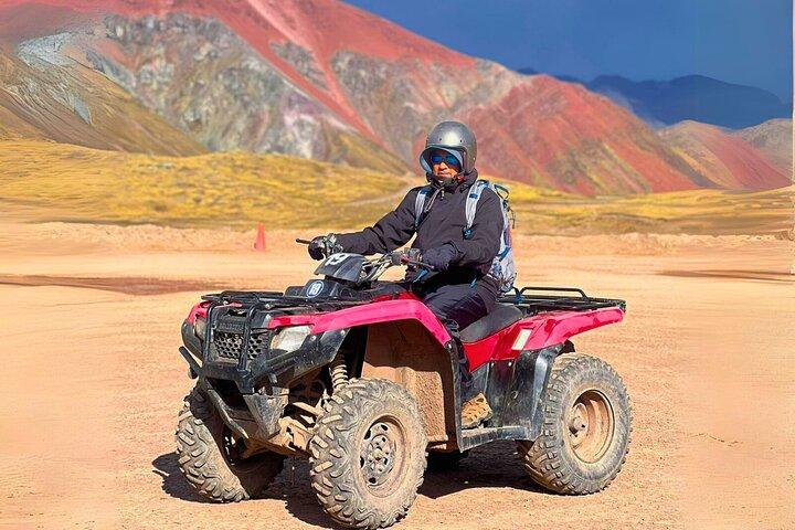 Tour guidato completo di Rainbow Mountain ATV