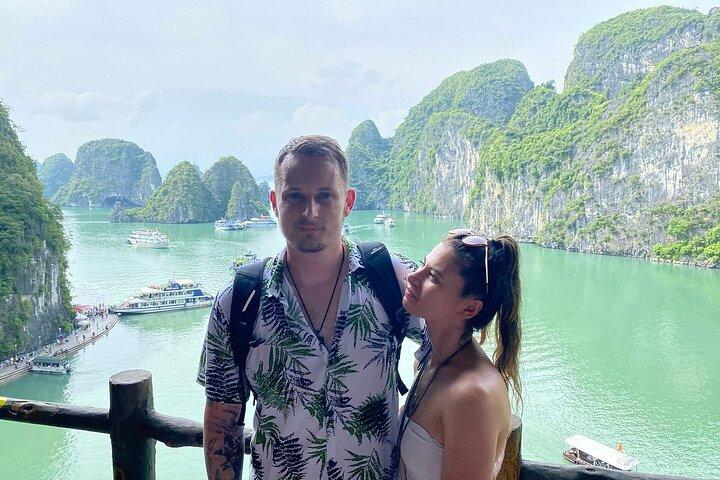 Premium Halong Bay Day Trip por cruzeiro de 5 estrelas a partir do porto