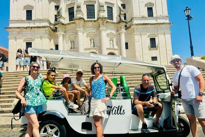 Lisboa: Tour Privado Exclusivo Histórico EV Tuk