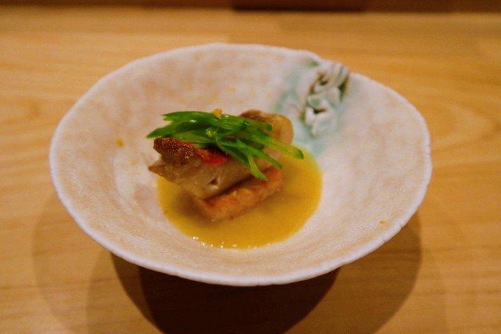 東京寿司ツアー： 寿司の伝統と食事のマナーを探る