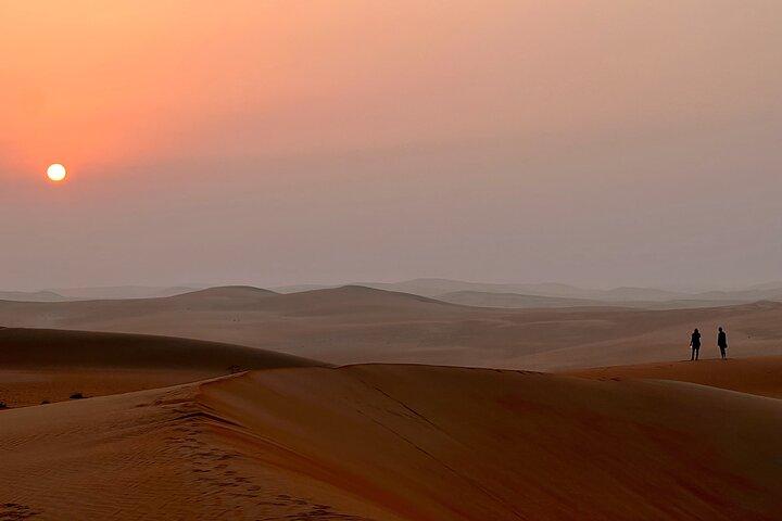 Gedeelde Abu Dhabi Adventure Tour / zonsopgangssafari, Dune bashing