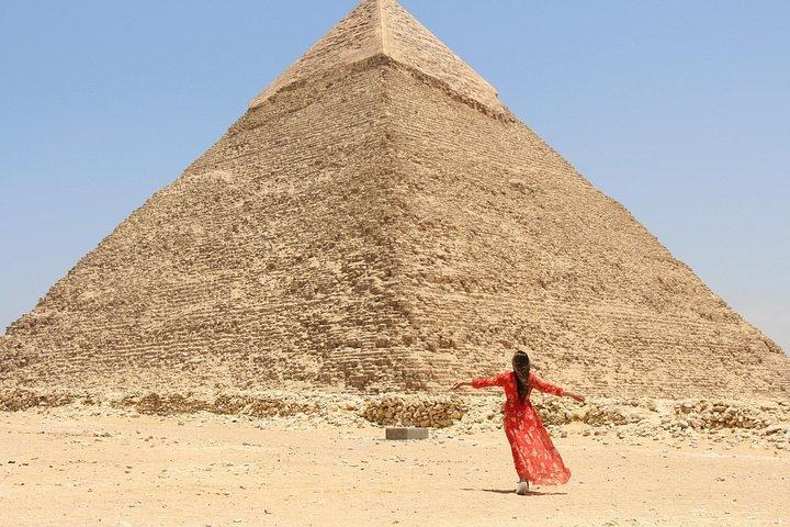 カイロ発：グランド・エジプト博物館、ピラミッド、スフィンクス日帰りツアー