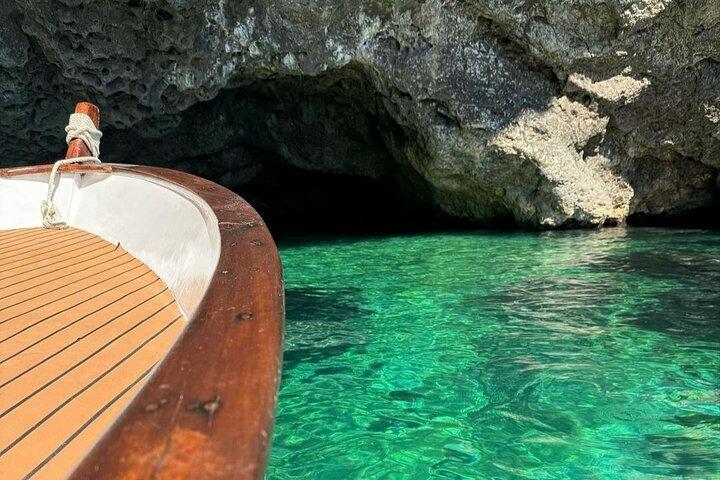 2-Hour Boat Tour to Taormina, Giardini Naxos, beautiful island