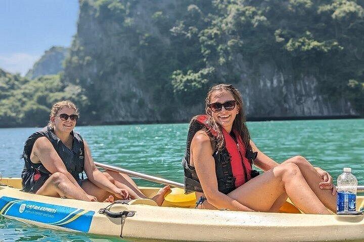 ハノイ発：猫バ島＆ランハ湾を探索する豪華日帰りクルーズ