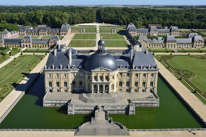 Kasteel van Fontainebleau en Vaux le Vicomte 9-uur durende privétour