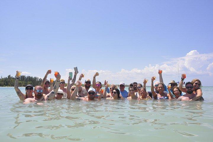 プンタ・カナ: カタマランツアー、リーフシュノーケリング、飲み放題！