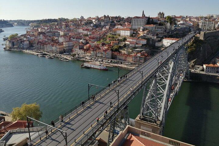 Private Transfer From Lisbon to Porto Full Day Tour