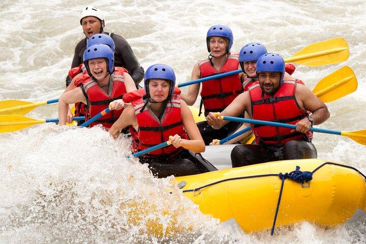 Rafting 7KM & ATV visita caverna de macaco e cachoeira com almoço