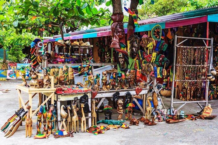 Hoogtepunt van Montego Bay City en Souvenir Shopping Group Tour