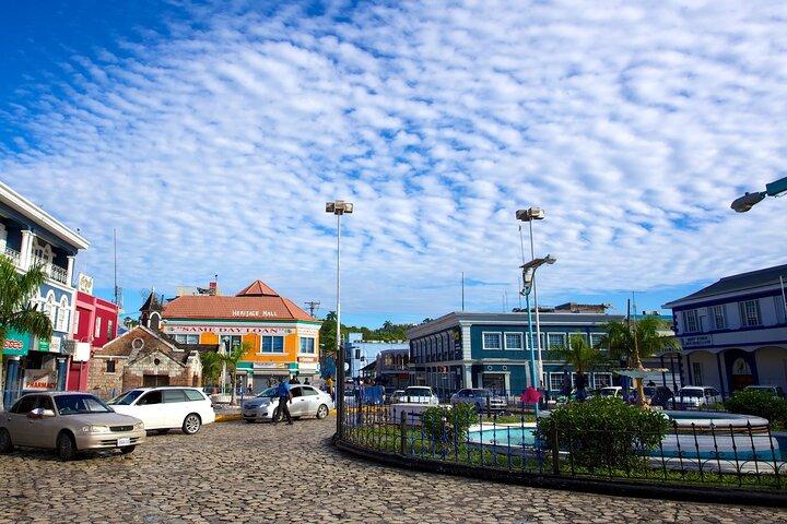 Hoogtepunt van Montego Bay City en Souvenir Shopping Group Tour