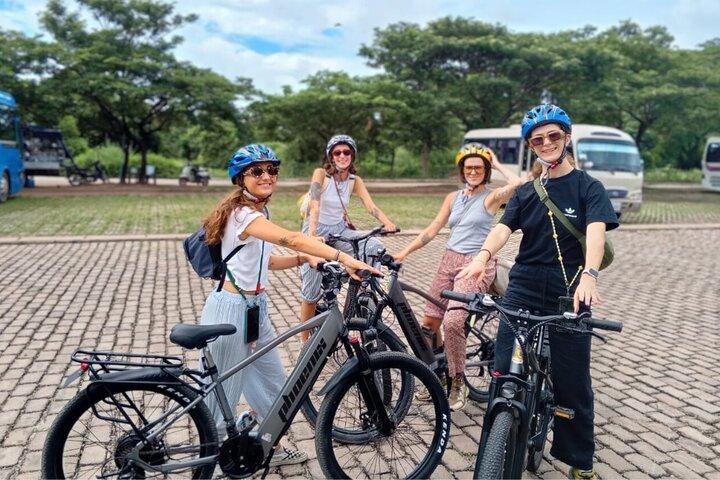 電動マウンテンバイクでアンコール寺院を探索