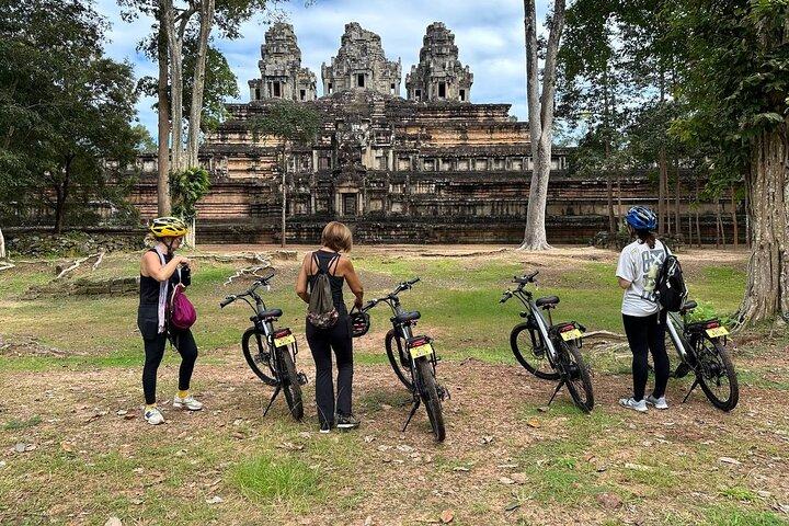 電動マウンテンバイクでアンコール寺院を探索