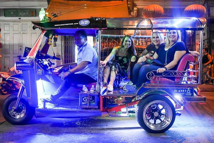 バンコク・バー・クロール by Tuk Tuk