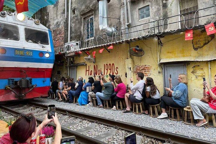 Hanoi Street Food Tour por Scooter – Experiência Local