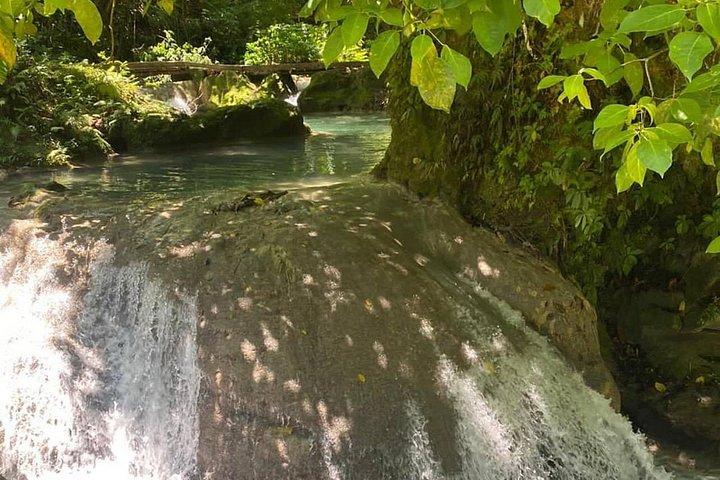 ネイチャーブルーホールエコアトラクション体験