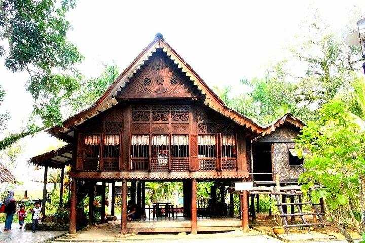 Mahsuri's Tomb Cultural Village Plus Kilim Geo Park Mangrove Tour