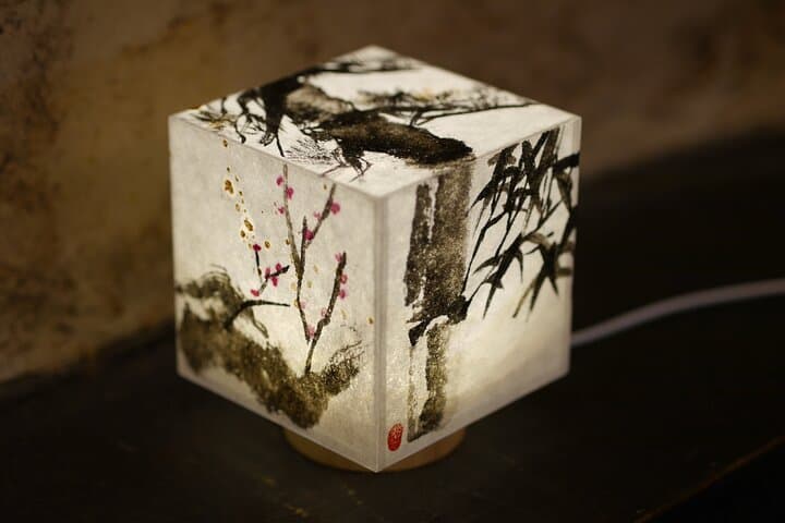 Sumi-e Ink Painting Suiboku-Ga Workshop in a Japanese Teahouse