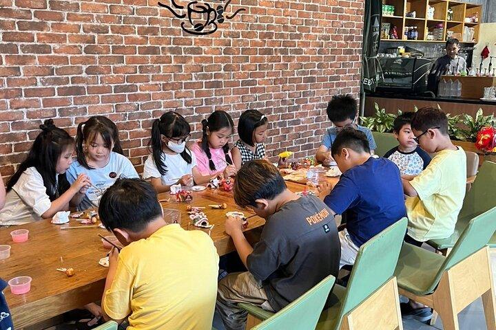 HCM City: Workshop de criação de cabeça de leão tradicional