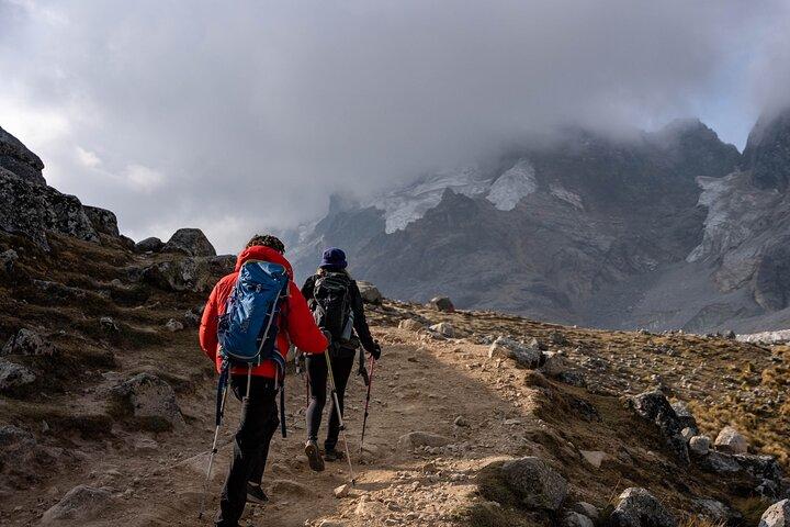 8-Day Cusco, Sacred Valley, Machu Picchu e Salkantay Trekking.