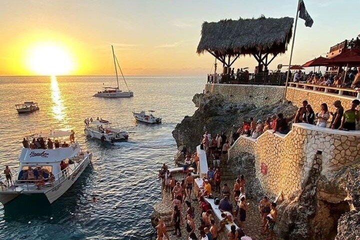 Rick's Cafe & Shopping in Negril