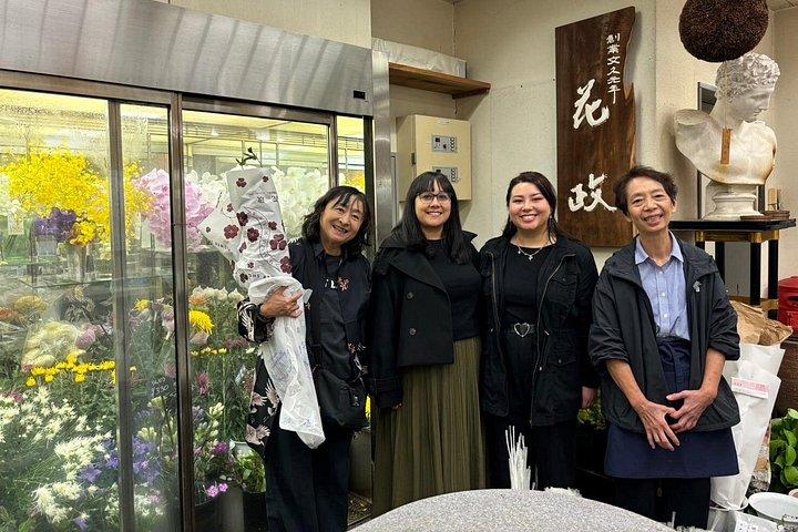 セレクションといけばなで日本語の花遺産を発見