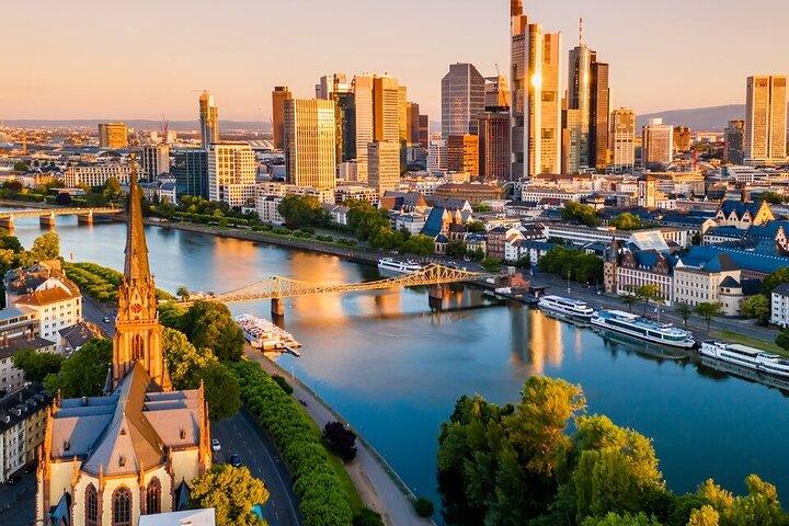 Frankfurt Lufthavn (FRA) Privat transfer til Frankfurt City/Hotels