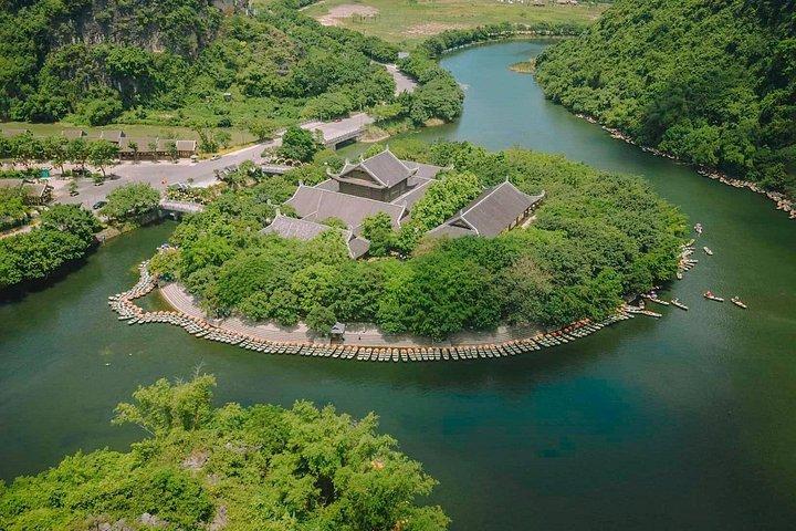 ハノイ発のトアンアン景勝ボートツアー＆ビーチドンプライベート日帰り旅行