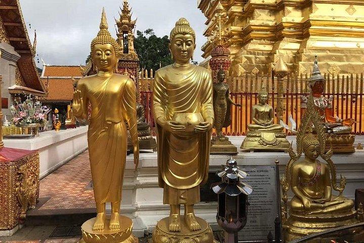 プライベートドイ・ステープ寺院手芸センターとスティッキー滝