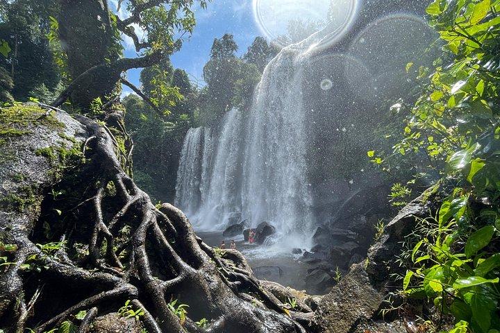 Phnom Kulen vattenfall och 1000 Lingas med snacks