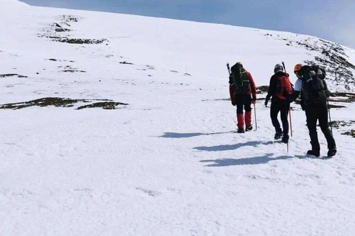 Izmir Tmolos Mountain 12-Hour Private Hiking Tour With Snacks