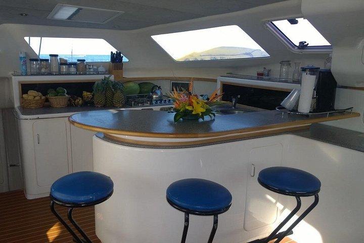 Roatan Private Catamaran Cruises and Sailing Charters and Tours
