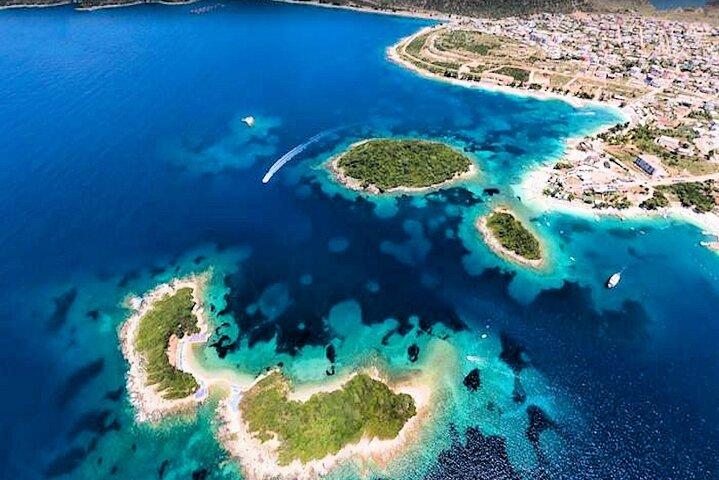 Excursion d'une journée à Ksamil Blue Eye et Saranda au départ de Tirana Durres Golem