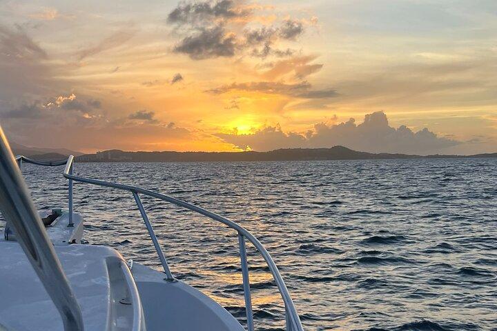 Private Sunset Escape: Ein Inselparadies segeln