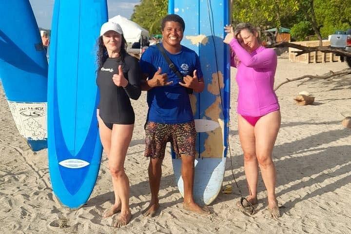 Lezioni di surf con Ronaldo a Tamarindo