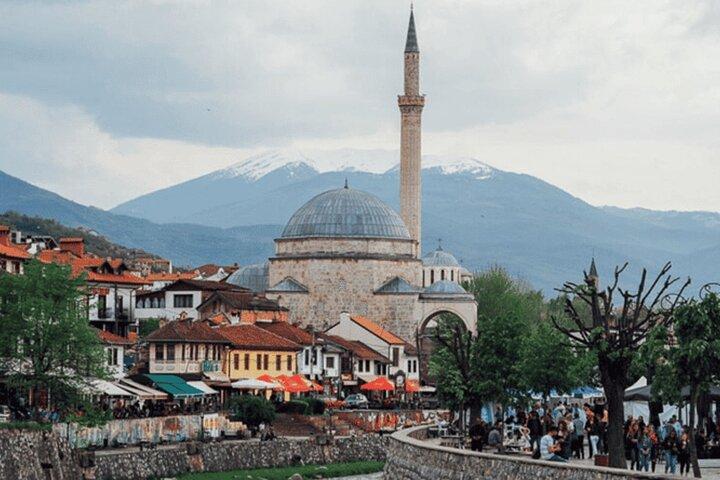 De Tirana/Durres/Golem: Excursion d'une journée à Prizren et Prishtina