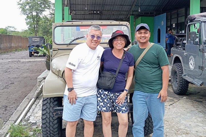 1-Day Private Yogyakarta Car Charter with Experienced Driver