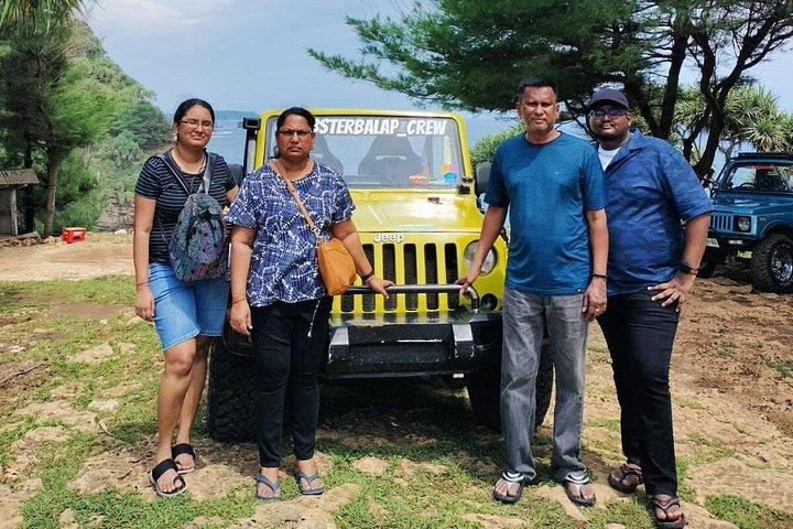 1-Day Private Yogyakarta Car Charter with Experienced Driver