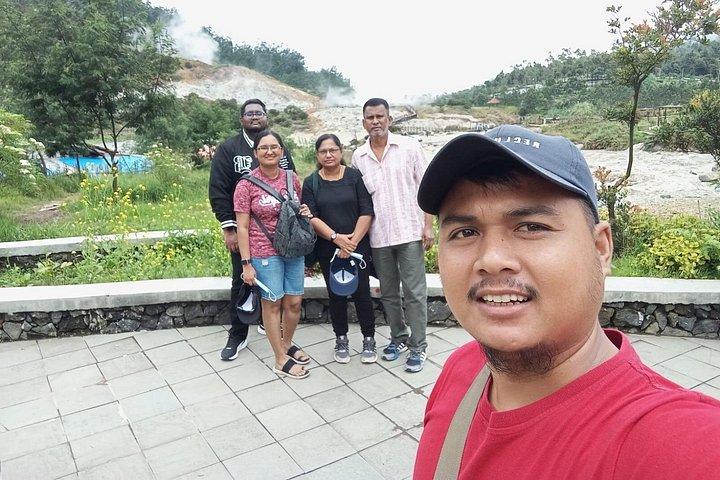 1-Day Private Yogyakarta Car Charter with Experienced Driver