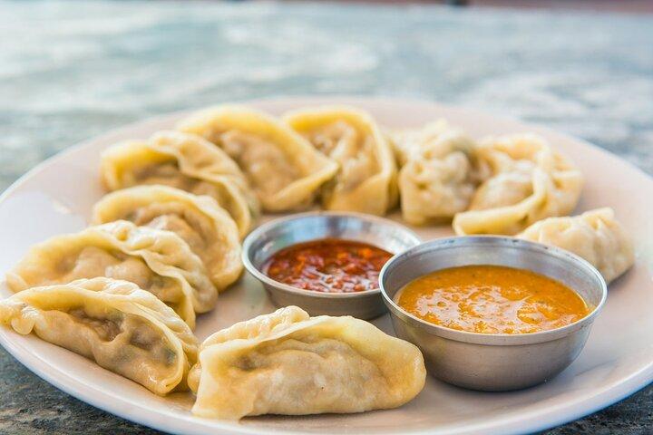 Walking Food Tour: Degustação de comida e bebida com guia em Kathmandu
